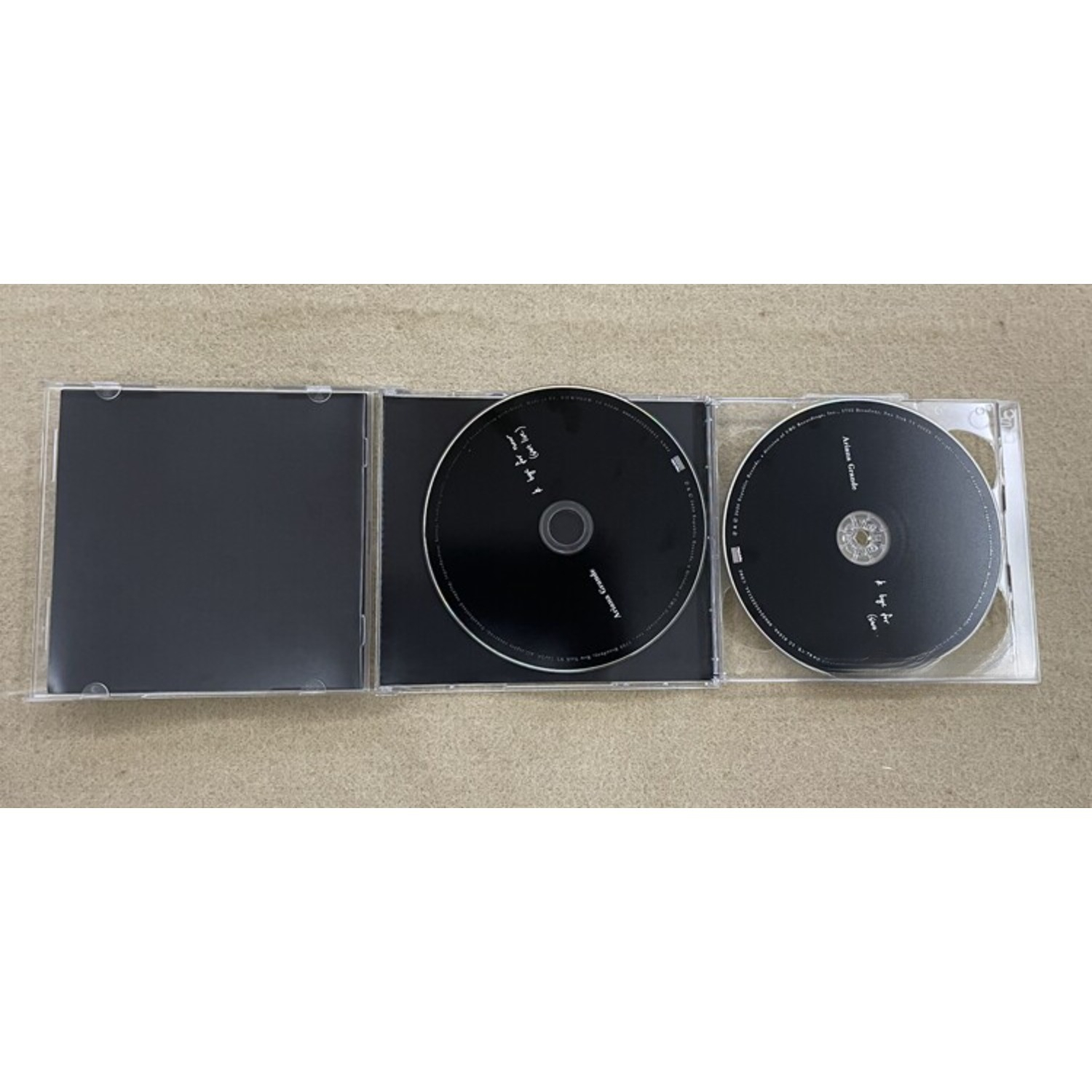 Rare Sealed Ariana Grande K By - đánh giá và giá Home Decor Living