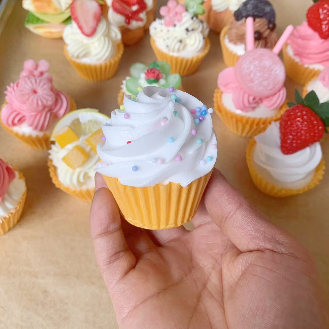 Cupcake Model Simulation Cake  - đánh giá và giá Home Decor Scrap