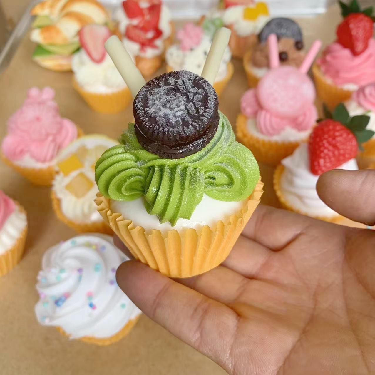 Cupcake Model Simulation Cake  - đánh giá và giá Home Decor Scrap