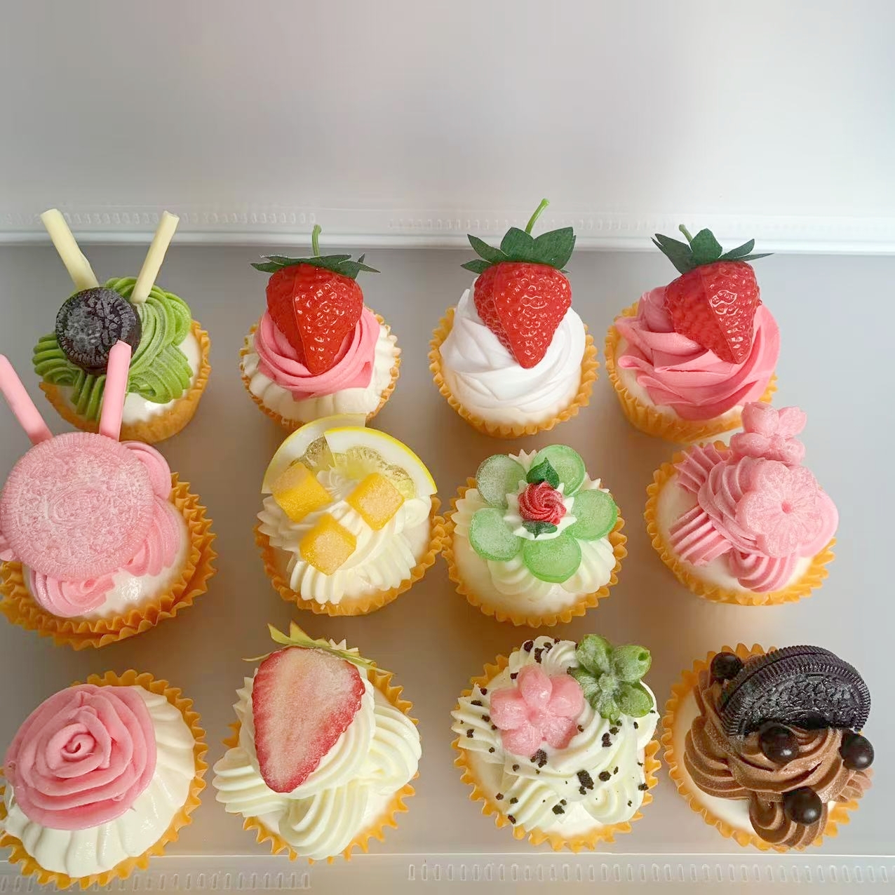 Cupcake Model Simulation Cake  - đánh giá và giá Home Decor Scrap