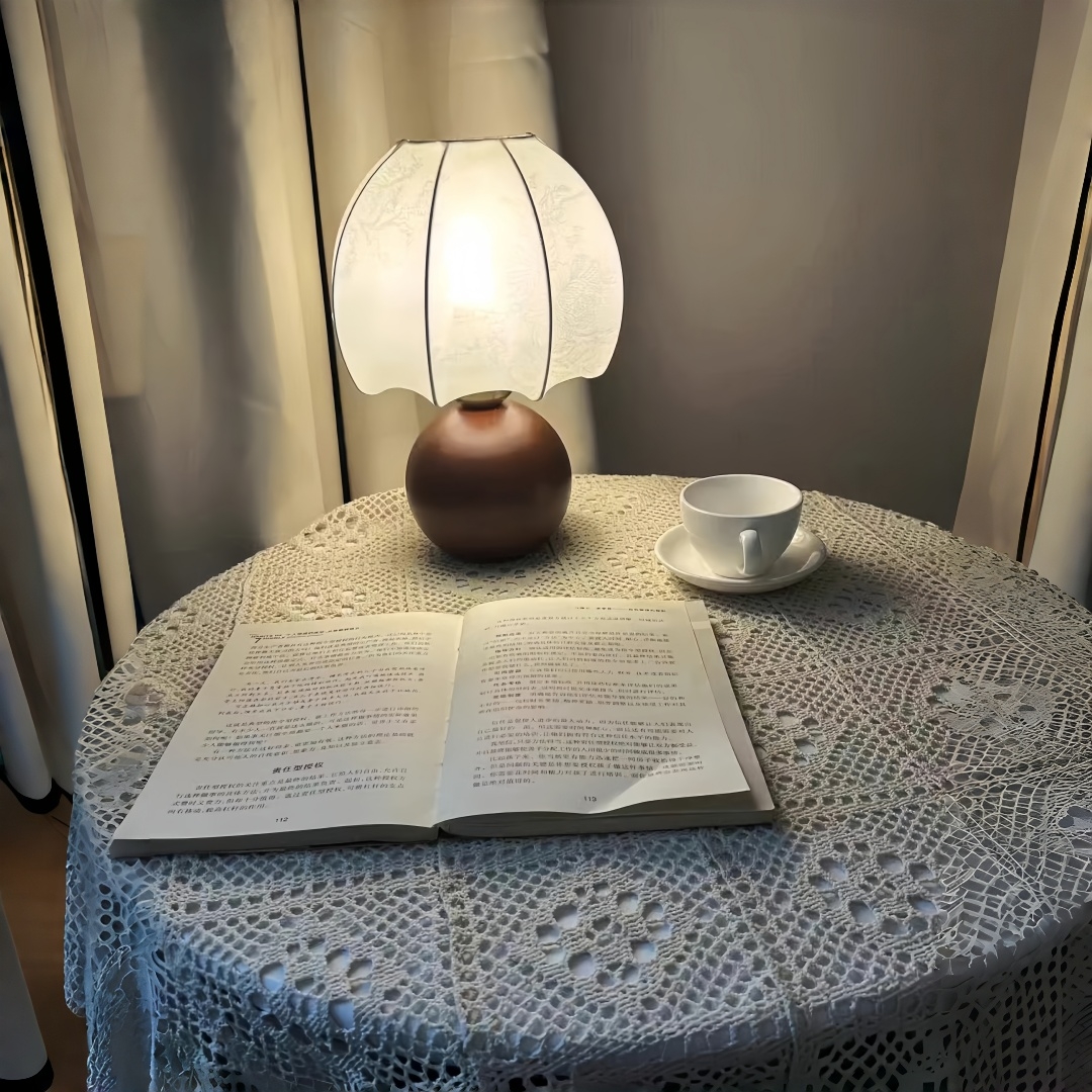 Vintage floral table lamp, med - đánh giá và giá Home Decor Gold