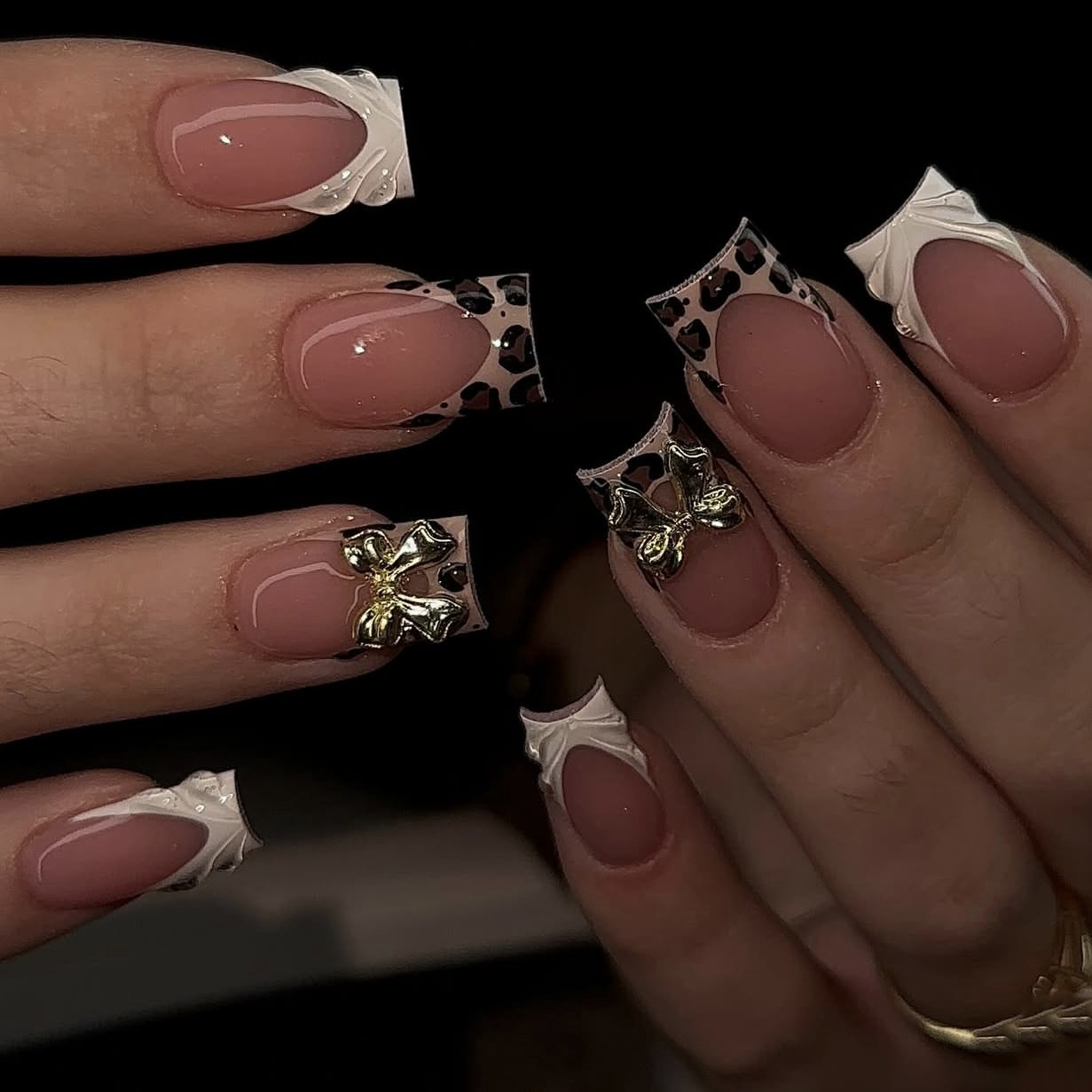 Short square fake nails for wo - đánh giá và giá Pressed Flower Frame